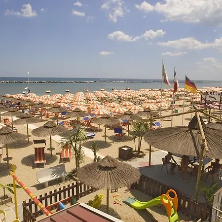 מלון Alba D'oro בלריה-איגאה מרינה