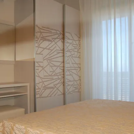 Alba D'oro Μπελάρια-Ιτζέα Μαρίνα